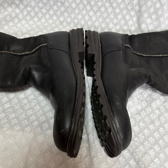 UGG women’s Brooks Tall Black Boots size 10 - Picture 8 of 16